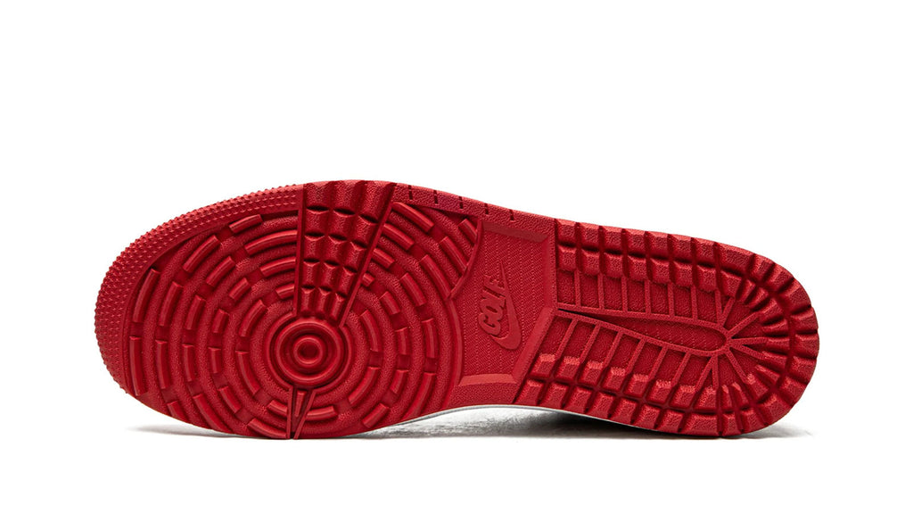 Air Jordan 1 Low Golf Chicago - Iconic Red & White Golf Shoe