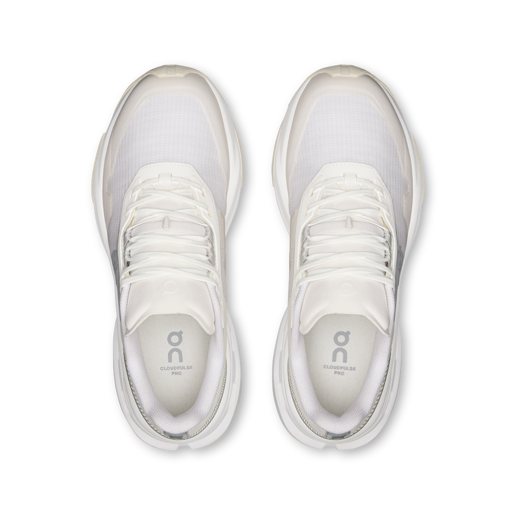 ON Women's Cloudpulse Pro - White Ice