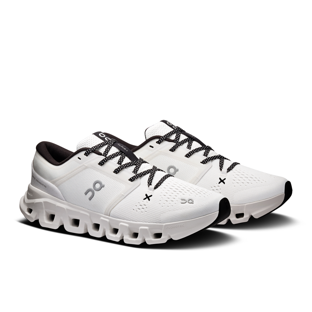 ON Women's Cloud X 5 - White Black