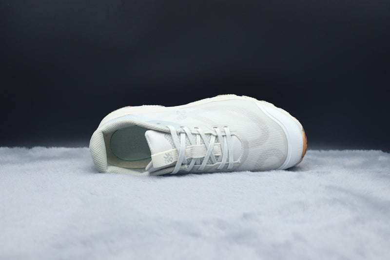 ON LOEWE X Cloud Venture