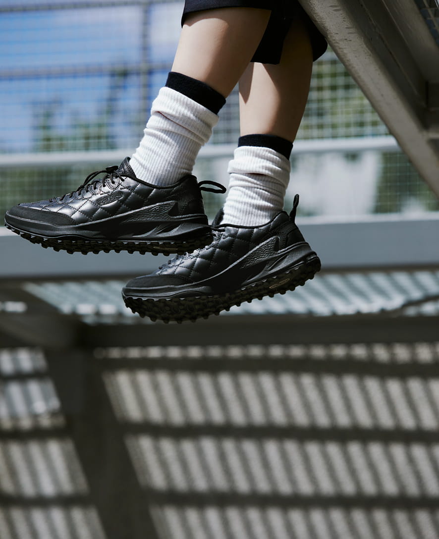 Men's Jasper Zionic DOE Sneaker  |  Doe Black/Star White