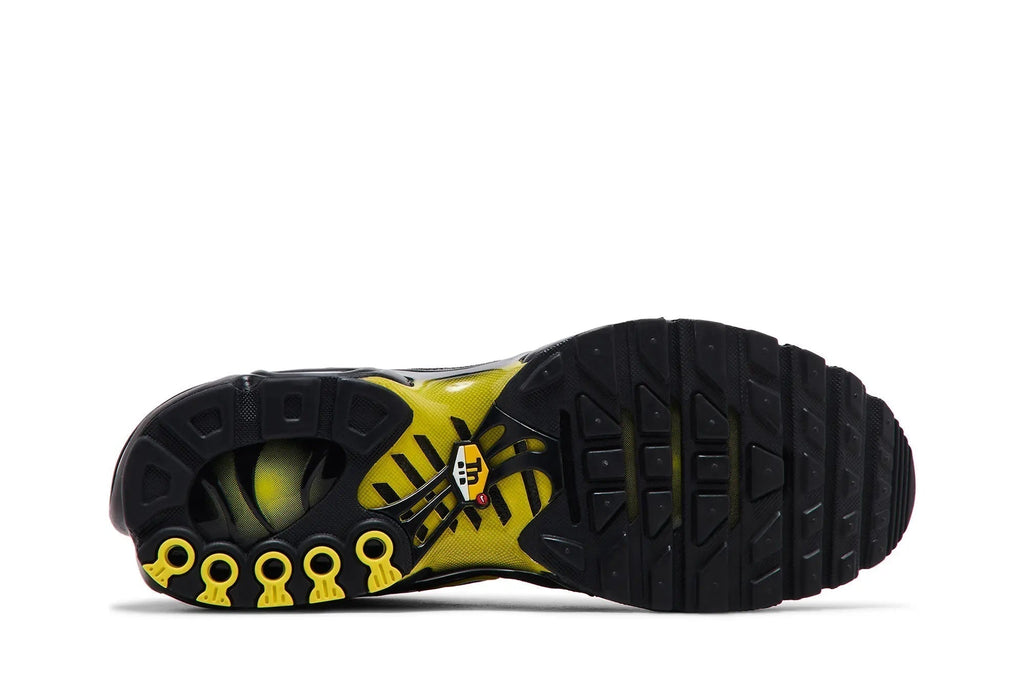 Air Max Plus Wolf Grey Opti Yellow - Bold Classic Sneaker